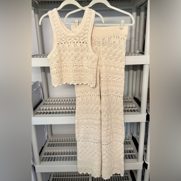 House of Harlow 1960 Pants - NWT House Of Harlow 1960 2pc Set Crochet Knit Crop Top + Flare Pants Beige Sz M